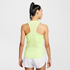 Nike Swift 女款 Dri-FIT 跑步背心上衣