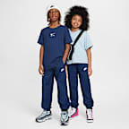 Nike Sportswear Club Older Kids' Woven Joggers