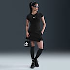 Nike Sportswear Women's Slim Short-Sleeve Graphic T-Shirt