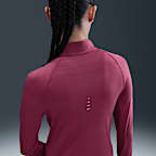 เสื้อวิ่งผู้หญิงซิปสั้น Dri-FIT UV Nike Swift