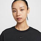 เสื้อยืดผู้หญิง Nike Sportswear