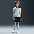 Tottenham Hotspur Academy Pro Home Nike Dri-FIT kurzärmeliges Pre-Match-Fußballoberteil (ältere Kinder)