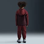 Dwuczęściowy zestaw z bluzą z zamkiem na całej długości dla małych dzieci Tech Fleece Nike Sportswear