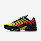 Nike Air Max Plus TN SE Women's Shoe - Black/Solar Red/Volt