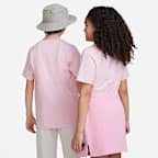 Nike Sportswear Older Kids' T-Shirt