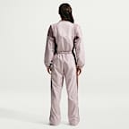 Chamarra deportiva ajustada para mujer Nike Sportswear