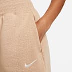 Nike Sportswear Phoenix Fleece Women's High-Waisted Loose-Fit Shorts