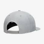 หมวกคลาสสิก Nike Sportswear Pro Swoosh