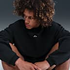 Nike Standard Issue Therma-FIT-Basketball-Oberteil mit Rundhalsausschnitt (Herren)