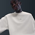 Nike Standard Issue Men's Therma-FIT Basketball Crew