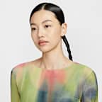 ナイキ ウィメンズ アーティスト コレクション Dri-FIT ロングスリーブ シア プリント トップ