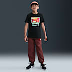 Playera para niños talla grande Nike Sportswear
