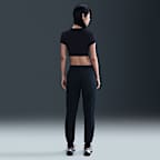 Pants con gráfico de tiro medio para mujer Nike Sportswear Club Fleece