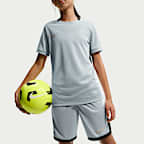 Shorts de fútbol de tejido Knit Dri-FIT para niños talla grande Nike Academy
