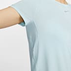 เสื้อแขนสั้นผู้หญิง Dri-FIT Nike One Classic