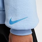 Nike Game, Swoosh, Match! Playera de cuello redondo infantil