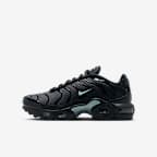 Nero/Dark Smoke Grey/Mint Foam