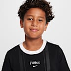 Playera para niños talla grande Nike Sportswear