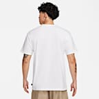 Nike Sportswear Premium Essentials 男款 T 恤