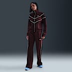 Burgundy Crush/Sail/Sail
