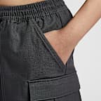 กางเกงทรงคาร์โก้ขาสั้น 5 นิ้วผู้หญิง Nike Sportswear