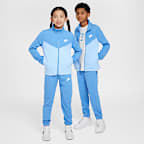 Blue Beyond/Psychic Blue/White