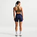 Brassière de sport rembourrée Nike Swoosh à maintien normal pour femme
