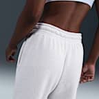 Nike Sportswear Phoenix Plush Women's Mid-Rise Cozy Fleece Pants