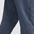 Joggers de alto rendimiento Dri-FIT con protección UV para hombre Nike Primary Fleece