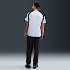 Tottenham Hotspur 2025/26 Stadium Home Men's Nike Dri-FIT Soccer Replica Jersey