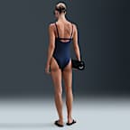 Traje de baño de una pieza con cuello en V Nike Swim Essential para mujer