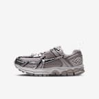 Vast Grey/Silver Lilac/White/Metallic Silver