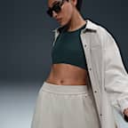 Nike 24.7 ImpossiblySoft Dri-FIT középmagas derekú, laza, 10 cm-es női rövidnadrág