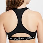 Conjunto de shorts y bikini de espalda deportiva para niña talla grande Nike Swim