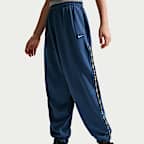 Nike Sportswear Older Kids' (Girls') Fleece Trousers