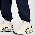 Nike Club Men's Woven Cargo Trousers