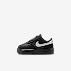 Black/Light Bone