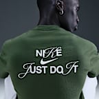 T-shirt con grafica Nike Sportswear – Uomo