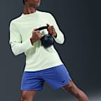 Shorts versátiles Dri-FIT de 18 cm sin forro para hombre Nike Totality