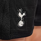 Tottenham Hotspur 2025/26 Stadium Away Younger Kids' Nike Football Replica 3-Piece Kit