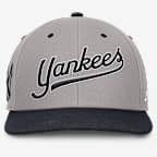 Gorra Nike Dri-FIT de la MLB ajustable para hombre New York Yankees Cooperstown Pro