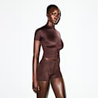 Shorts de tiro medio de 5 cm con cordón de ajuste para mujer NikeSKIMS Shine