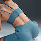 Shorts de ciclismo de tiro alto de 20 cm con bolsillos para mujer Nike One