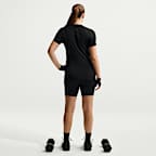 Nike (M) One Dri-FIT Bike Shorts (ca. 20 cm) mit hohem Bund und Taschen für Damen (Schwangere und Mütter)
