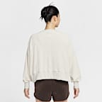 NikeCourt Heritage Women's Over-Oversized Crew-Neck Graphic Tennis Sweatshirt