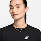 เสื้อวอร์มคอกลมผู้หญิง Nike Sportswear Club Fleece