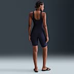 Traje de baño con piernas y cuello alto para mujer Nike Swim HydraStrong Essential