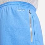 Nike Standard Issue Men's Dri-FIT 8" Basketball Shorts