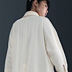 เสื้อเชิ้ตติดกระดุมลายทางผ้าแจ็คการ์ดโอเวอร์ไซส์ผู้หญิง Nike Sportswear