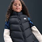 Nike Sportswear All Day Play Older Kids' Therma-FIT Loose-Fit Puffer Gilet